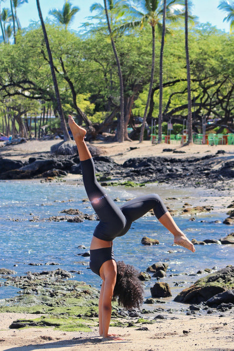 Astro Sol Yoga Capri Leggings